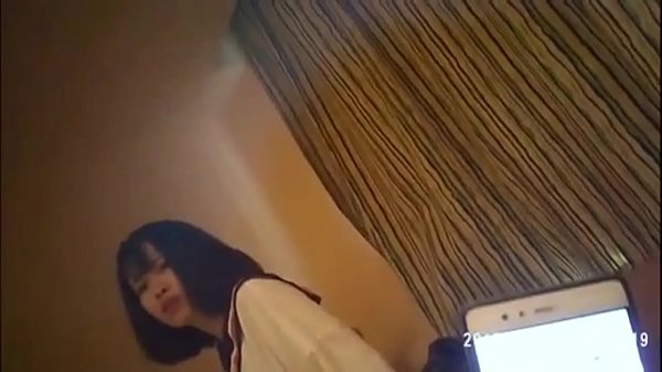 Chịch nữ sinh ngây thơ ngày sinh nhật tháng 10
