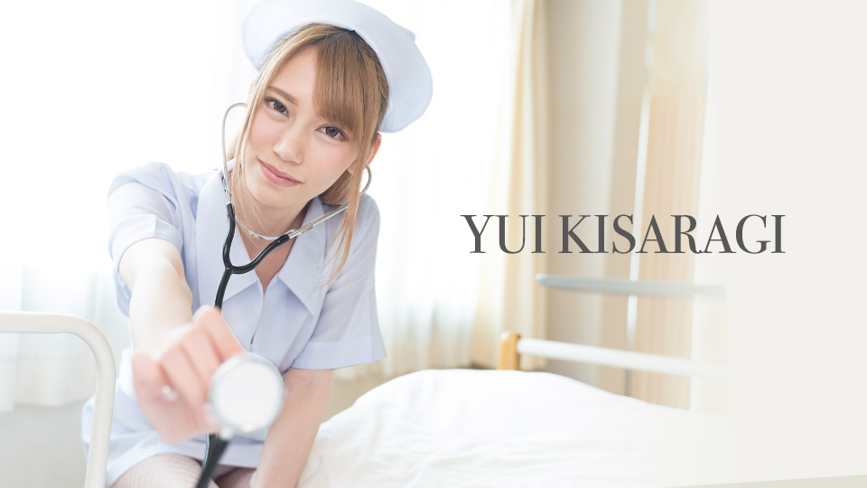 Nữ y tá khiến các nam nhân đổ gục