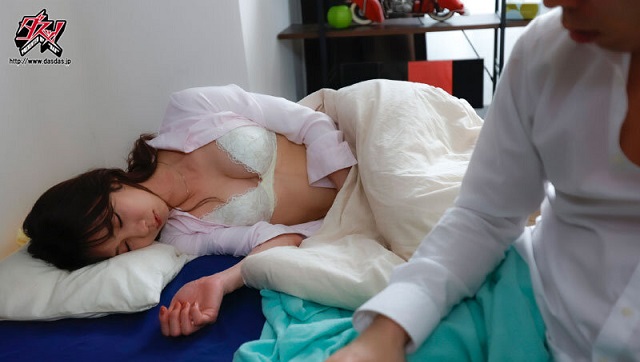Địt nhau cả đêm với em đồng nghiệp có cu