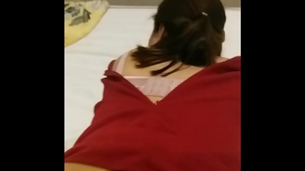 Làm chị khách mông múp nhanh ra