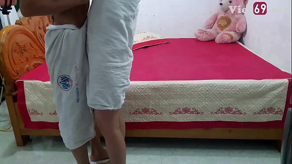 Chỉ có đụ với vợ mới lên đỉnh