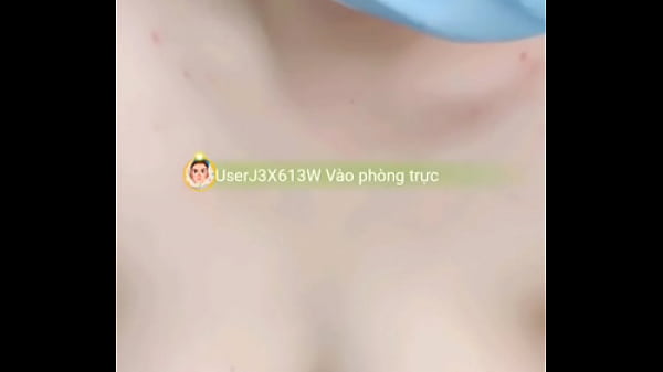 Em lồn hồng show trên bigo live