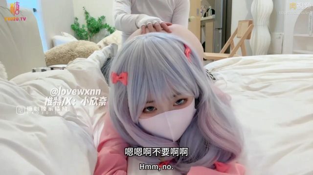 Em nữ sinh lolita xinh đẹp chổng mông cho anh trai địt lồn
