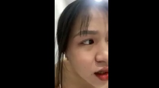 Tiktoker Hồ Nhung xinh xắn khỏa thân livestream chat sex